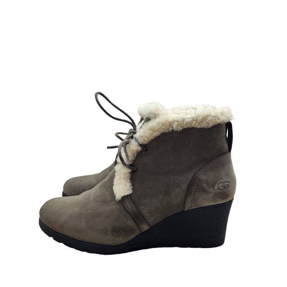 UGG Women's Jeovana Suede Waterproof Ankle Boot - 8 - Picture 1 of 11